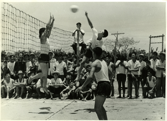 Volleyball competition (Ruifen Commune, Taishan county, Guangdong province)