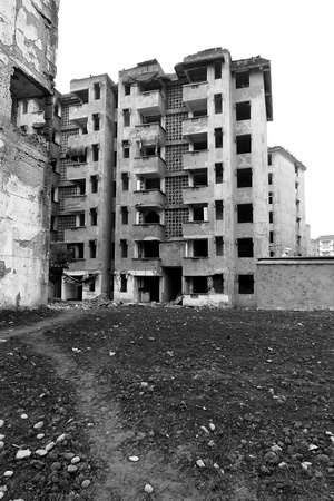 Dujiangyan housing complex, deserted I