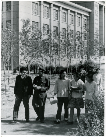 Workers, peasants and soldiers from 12 minorities studying together at Xinjiang University 新疆大学
