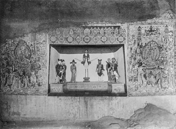 Dunhuang Cave 169 with recent Daoist statues (Paul Pelliot, 1908)