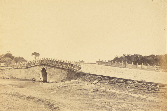 Baliqiao bridge 八里橋 over the Tonghuihe 通惠河 (Felice Beato, 1860)