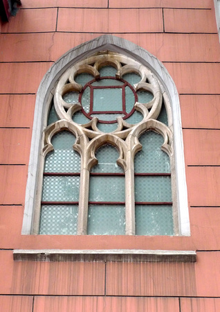 Zhengding (cheaply restored facade & the original church window)