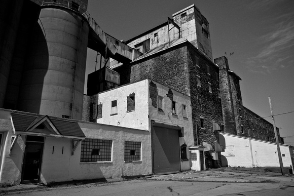 Huge decommissioned barley/malting plant in Sodus Point (intersection Sentell Rd. & Rte 14)