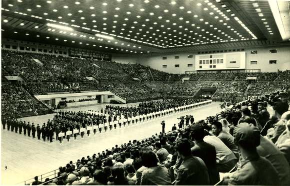 The opening ceremony on October 2, 1971 - 这是开幕式会场
