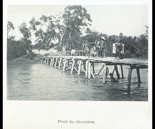 Easel-structured wooden bridge II